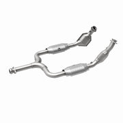 MagnaFlow Direct Fit Catalytic Converter 99/01-03 Ford Mustang 3.8L Magnaflow Catalytic Converter Direct Fit