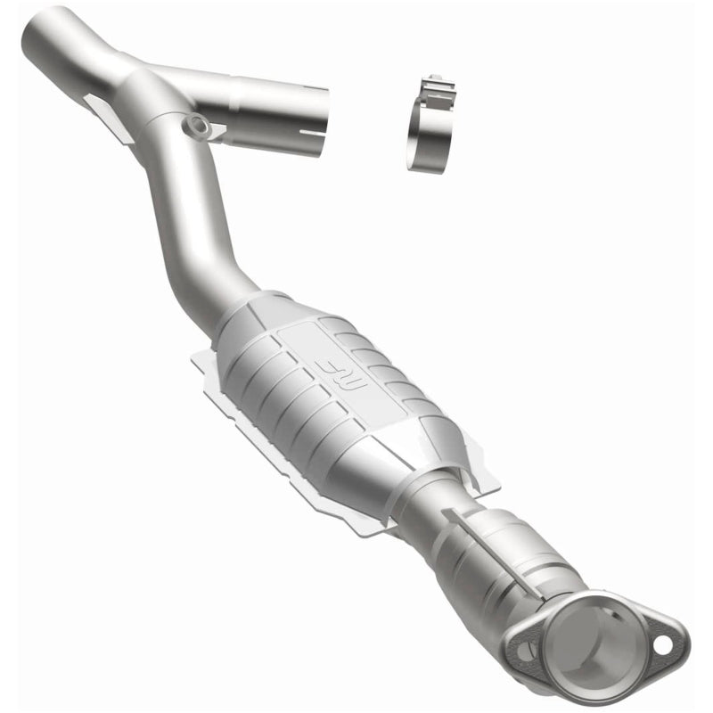 MagnaFlow Direct Fit Catalytic Converter 98 Ford Expedition 5.4L Magnaflow Catalytic Converter Direct Fit