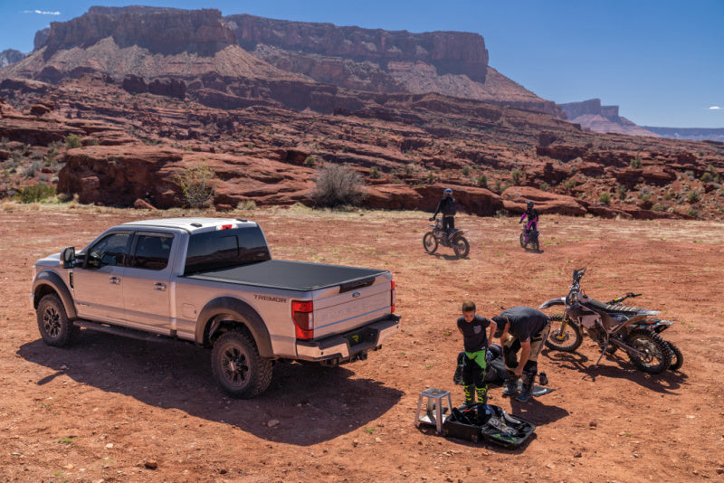 BAK 99-07 Ford Super Duty Revolver X4s 8ft Bed Cover