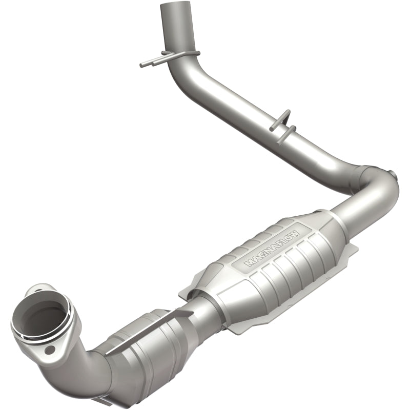 MagnaFlow Direct Fit Catalytic Converter 98 Ford Expedition 5.4L Magnaflow Catalytic Converter Direct Fit