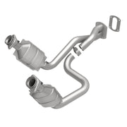 MagnaFlow Direct Fit Catalytic Converter 05-07 Ford F250/F350 5.4L Magnaflow Catalytic Converter Direct Fit