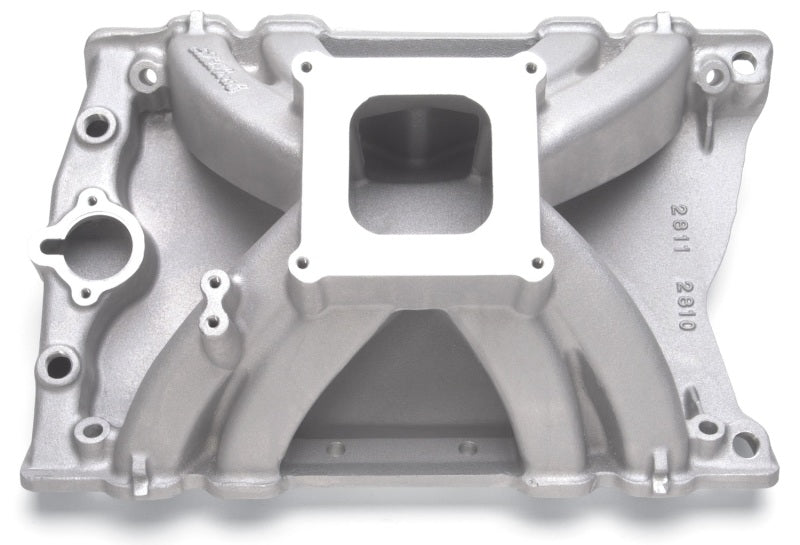 Edelbrock Manifold Victor Olds w/ Standard Square-Bore Flange Edelbrock Intake Manifolds