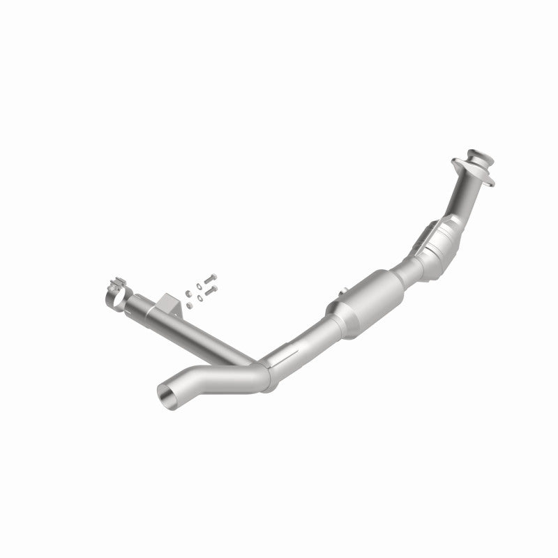 Magnaflow 01-03 Ford F150 XL/XLT V6 4.2L OEM Grade / EPA Compliant Direct-Fit Catalytic Converter Magnaflow Catalytic Converter Direct Fit