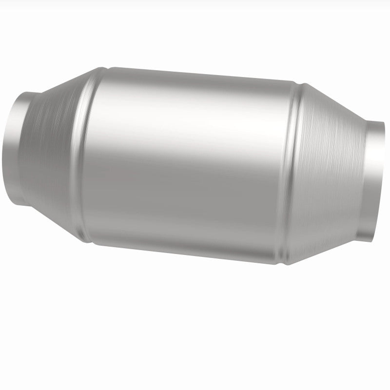 MagnaFlow Conv Universal 2.50 inch C/C CA Pre-OBDII