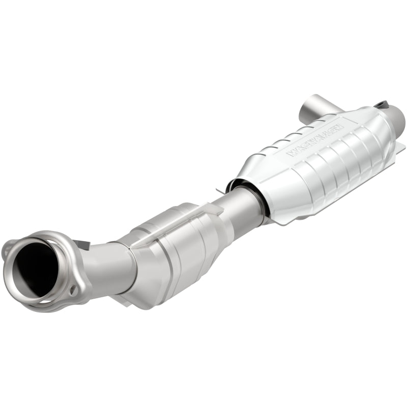 MagnaFlow Direct Fit Catalytic Converter 97-98 Ford Trucks 4.6L Magnaflow Catalytic Converter Direct Fit