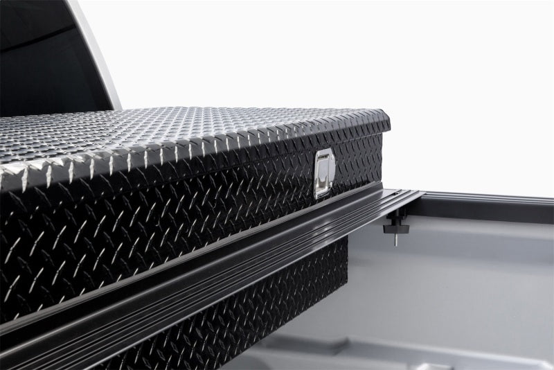Extang 17-23 Ford F-250/F-350 Super Duty Short Bed (6ft 10in) Solid Fold 2.0 Toolbox Extang Bed Covers - Folding