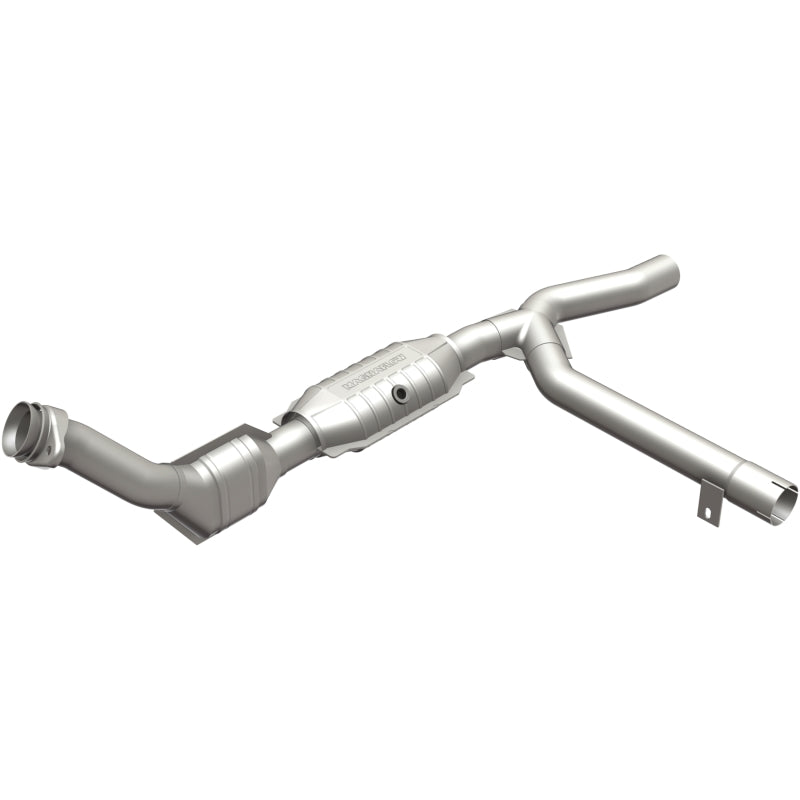 MagnaFlow Conv DF 01 Ford Trucks 4.6L Magnaflow Catalytic Converter Direct Fit