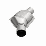 MagnaFlow Universal Catalytic Converter 2in Inlet/Outlet Angled Offset/Center Oval (California) Magnaflow Catalytic Converter Universal