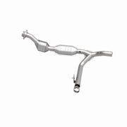 MagnaFlow Direct Fit Catalytic Converter 99 Ford F-150 4.6L Magnaflow Catalytic Converter Direct Fit