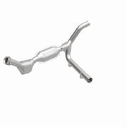 MagnaFlow Direct Fit Catalytic Converter 97-98 Ford F-150 4.6L Magnaflow Catalytic Converter Direct Fit