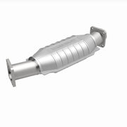 MagnaFlow Conv GM 19.75X6.5X4 2.5/2.5 Magnaflow Catalytic Converter Direct Fit