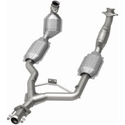 MagnaFlow Direct Fit Catalytic Converter 96-98 Ford Mustang 3.8L Magnaflow Catalytic Converter Direct Fit