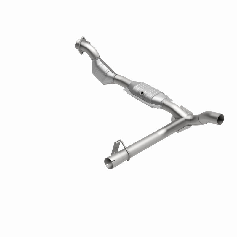 MagnaFlow Direct Fit Catalytic Converter 01 Ford Trucks 4.6L Magnaflow Catalytic Converter Direct Fit