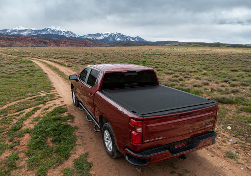 Extang 15-19 Ford F150 (5-1/2ft bed) Xceed Extang Tonneau Covers - Hard Fold