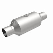 MagnaFlow 2.25 w/dual O2 5in. Spun Universal Converter Magnaflow Catalytic Converter Universal
