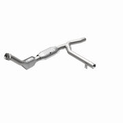 MagnaFlow Direct Fit Catalytic Converter 01 Ford Trucks 4.6L Magnaflow Catalytic Converter Direct Fit