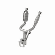 MagnaFlow Direct Fit Catalytic Converter 05-07 Ford F250/F350 5.4L Magnaflow Catalytic Converter Direct Fit
